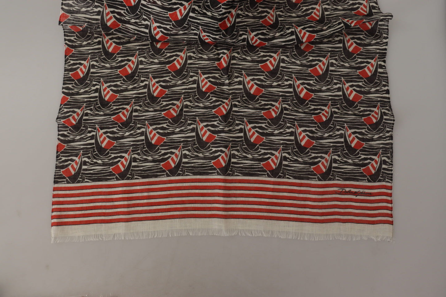Écharpe châle à rayures en lin noir et rouge à imprimé voilier