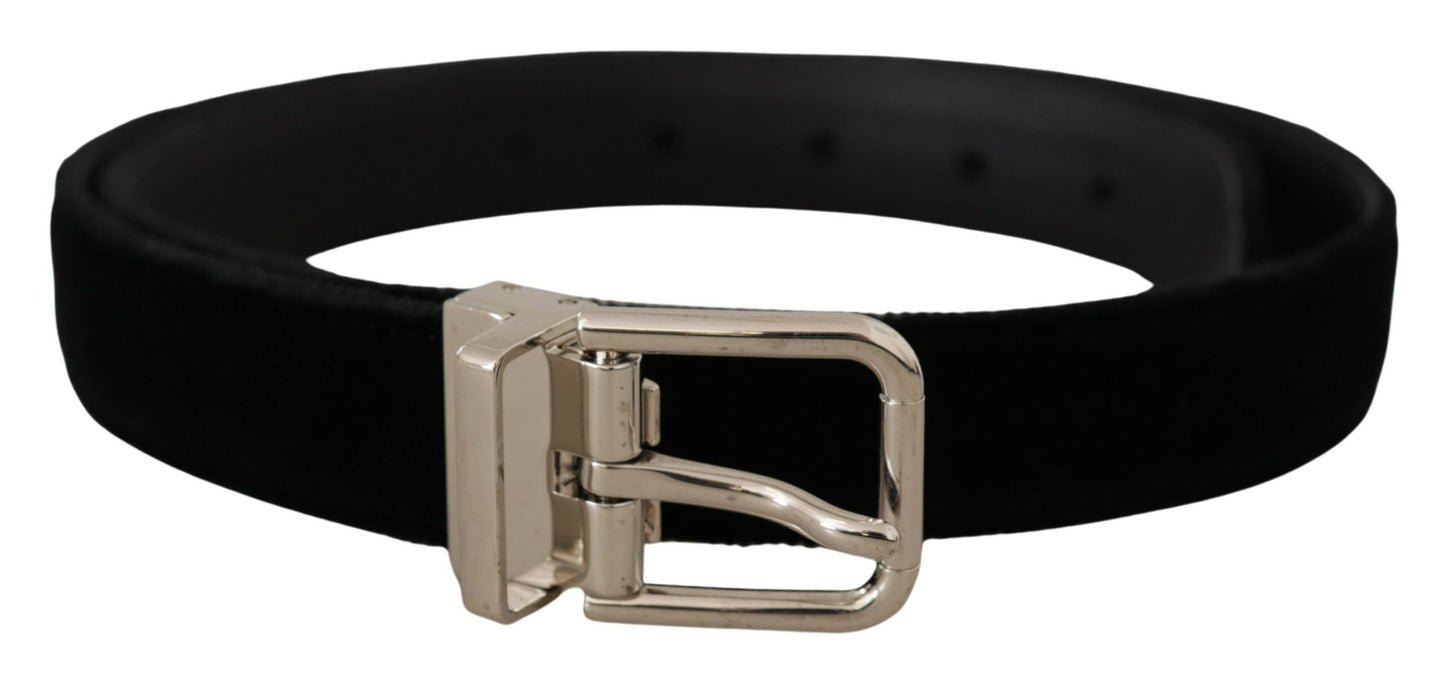 Ceinture en velours noir avec boucle en métal argenté et logo