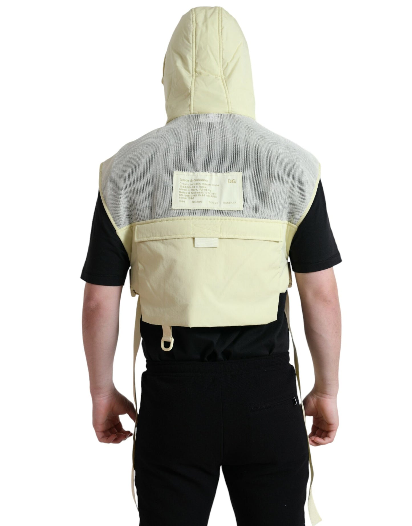 Veste de sport à capuche en nylon jaune