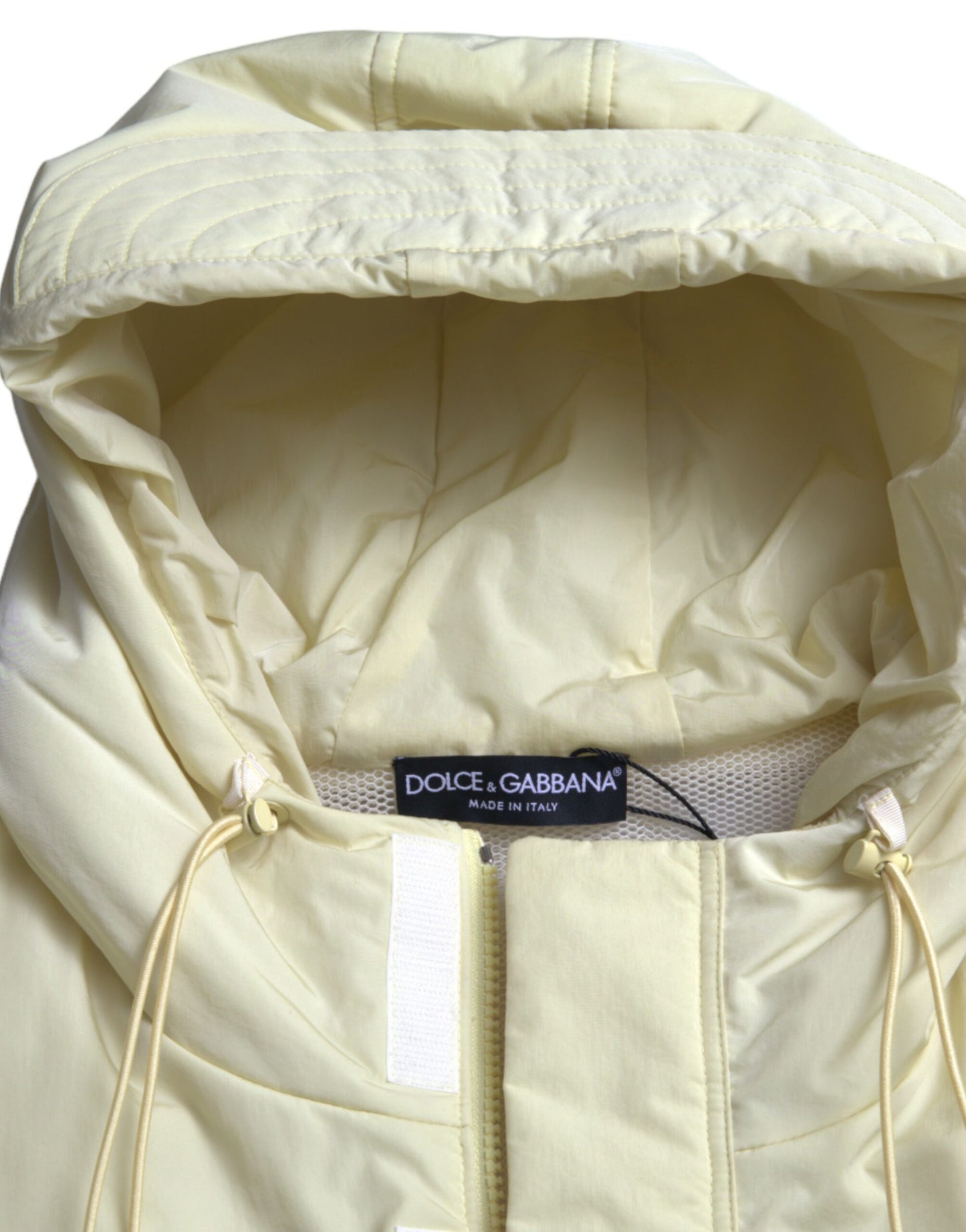 Veste de sport à capuche en nylon jaune