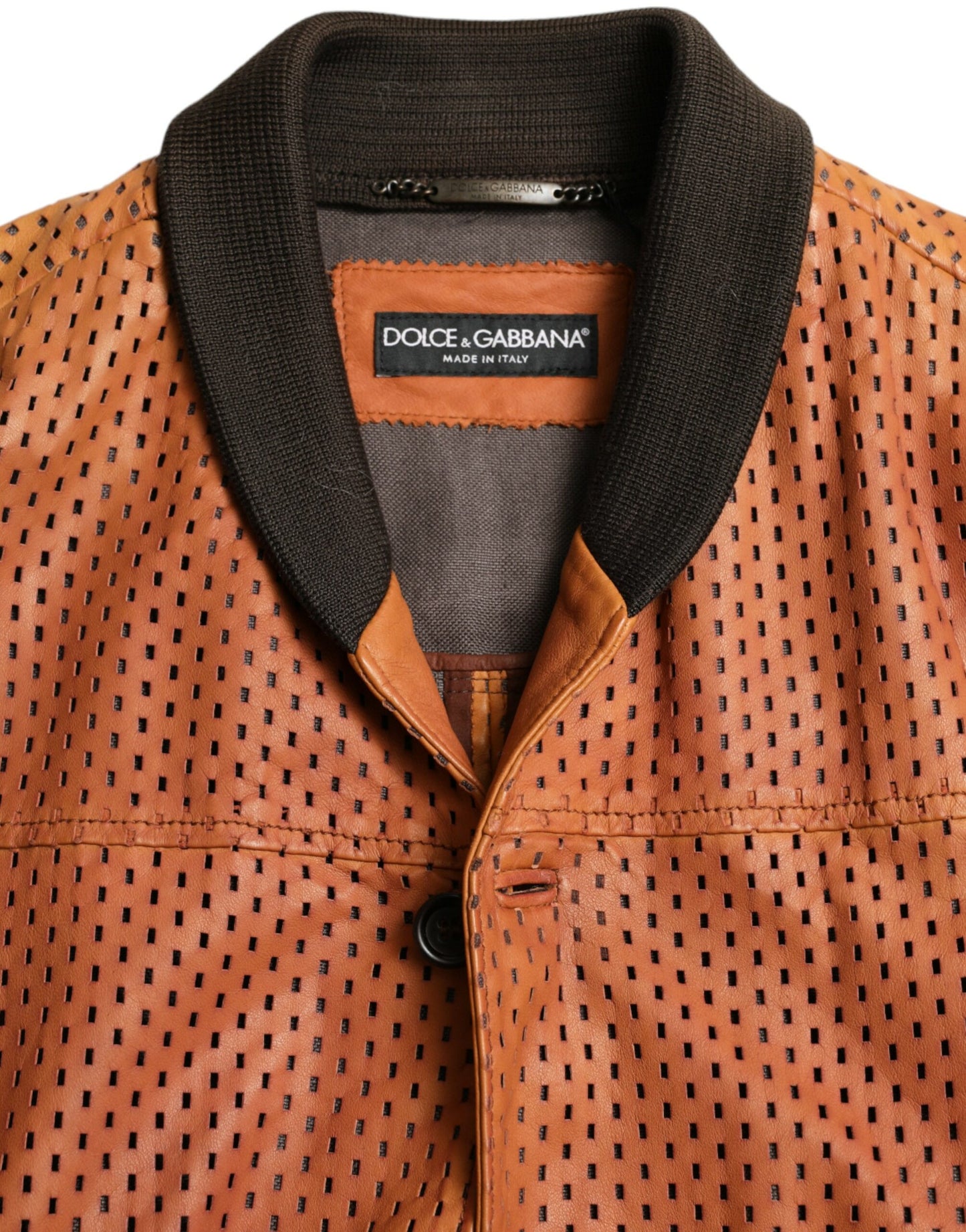 Veste en cuir d'agneau marron perforé