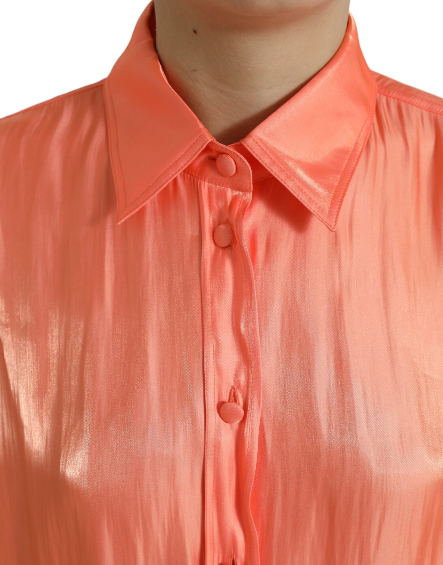 Blusa de manga larga con botones color melocotón