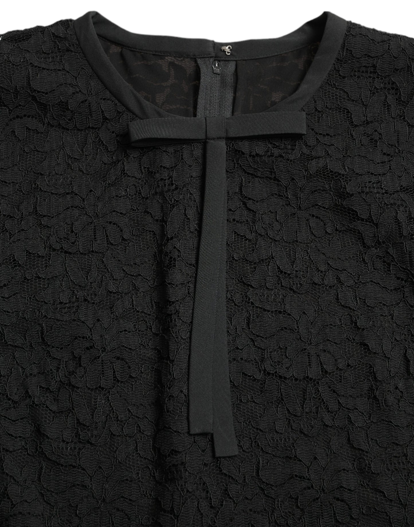 Blusa negra STAFF con encaje floral y parte superior de nailon