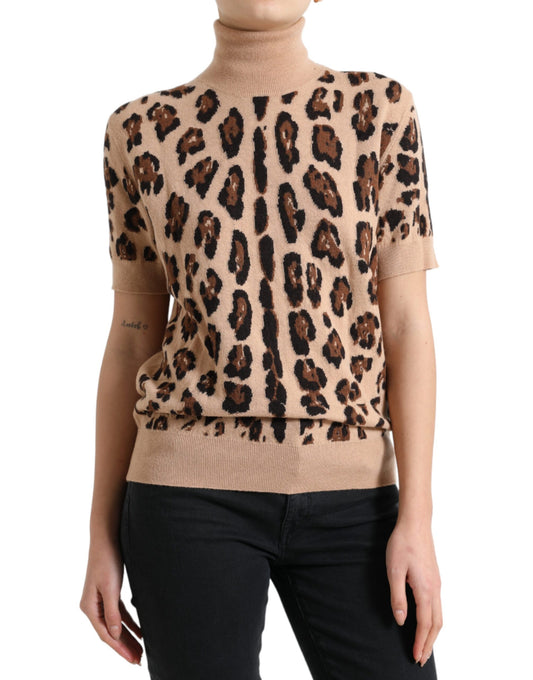 Top de cuello alto de lana con estampado de leopardo beige