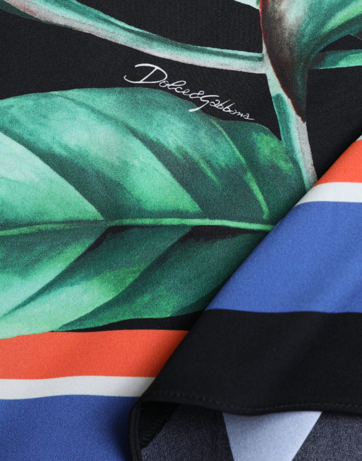 Jupe portefeuille mi-longue taille haute noire Strelitzia