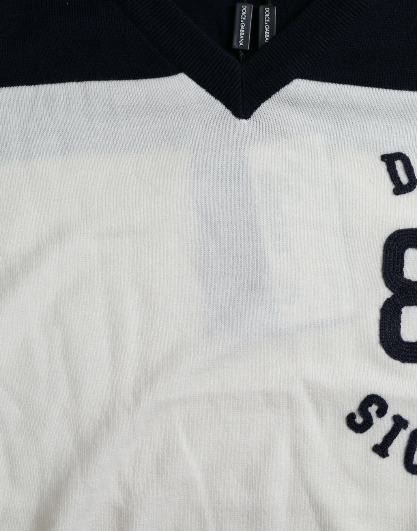Suéter tipo jersey con cuello henley blanco y negro de Sicilia
