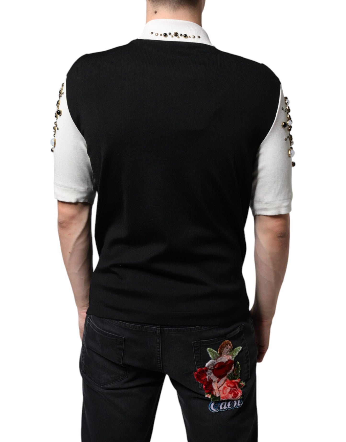 Camisa de seda blanca y negra con cristales tachonados