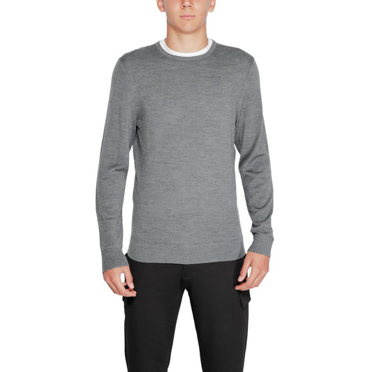 Ropa deportiva de lana reciclada gris