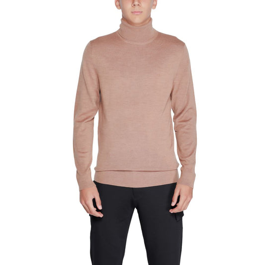 Cuello alto de lana beige