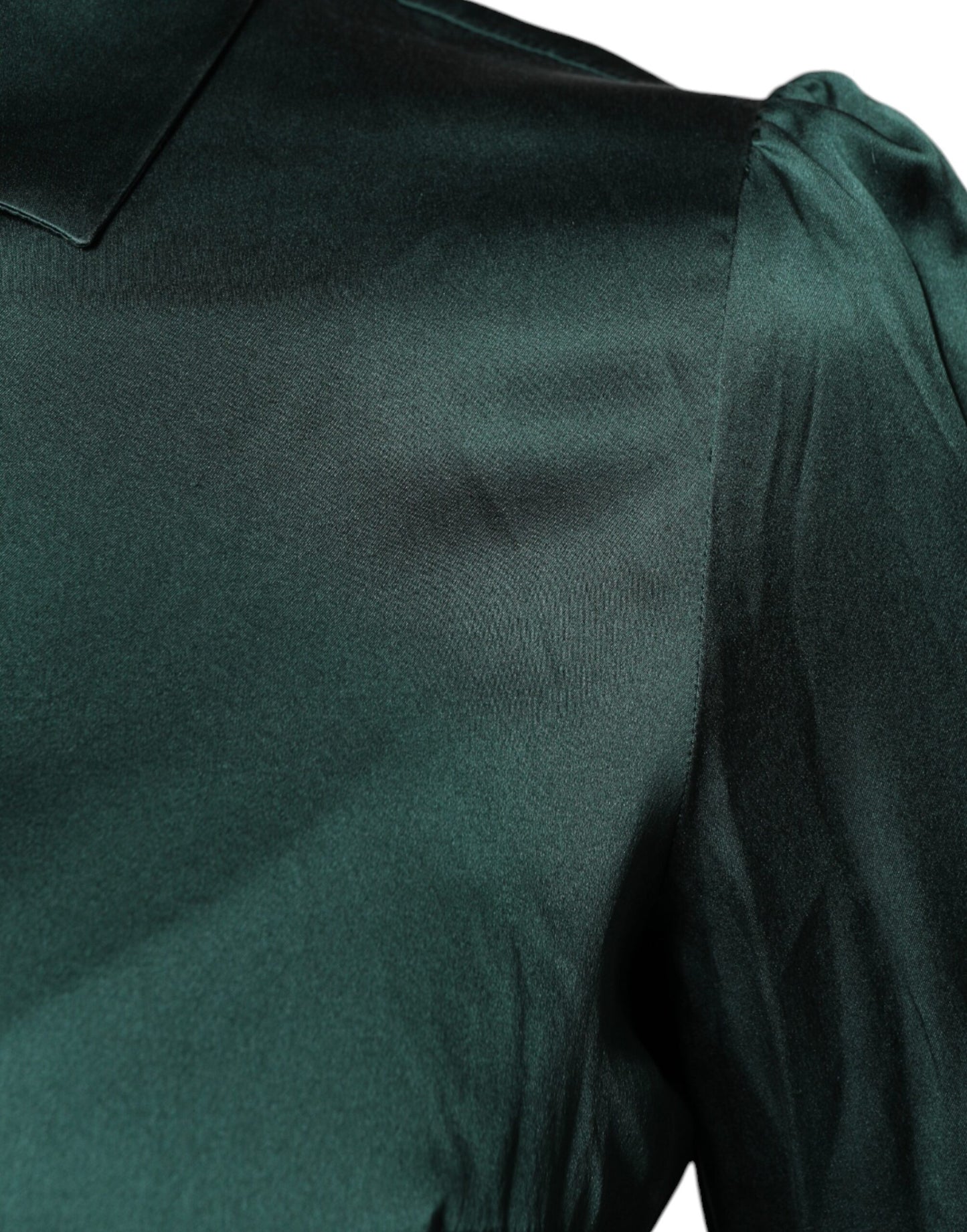 Blusa de manga larga con botones de seda verde oscuro