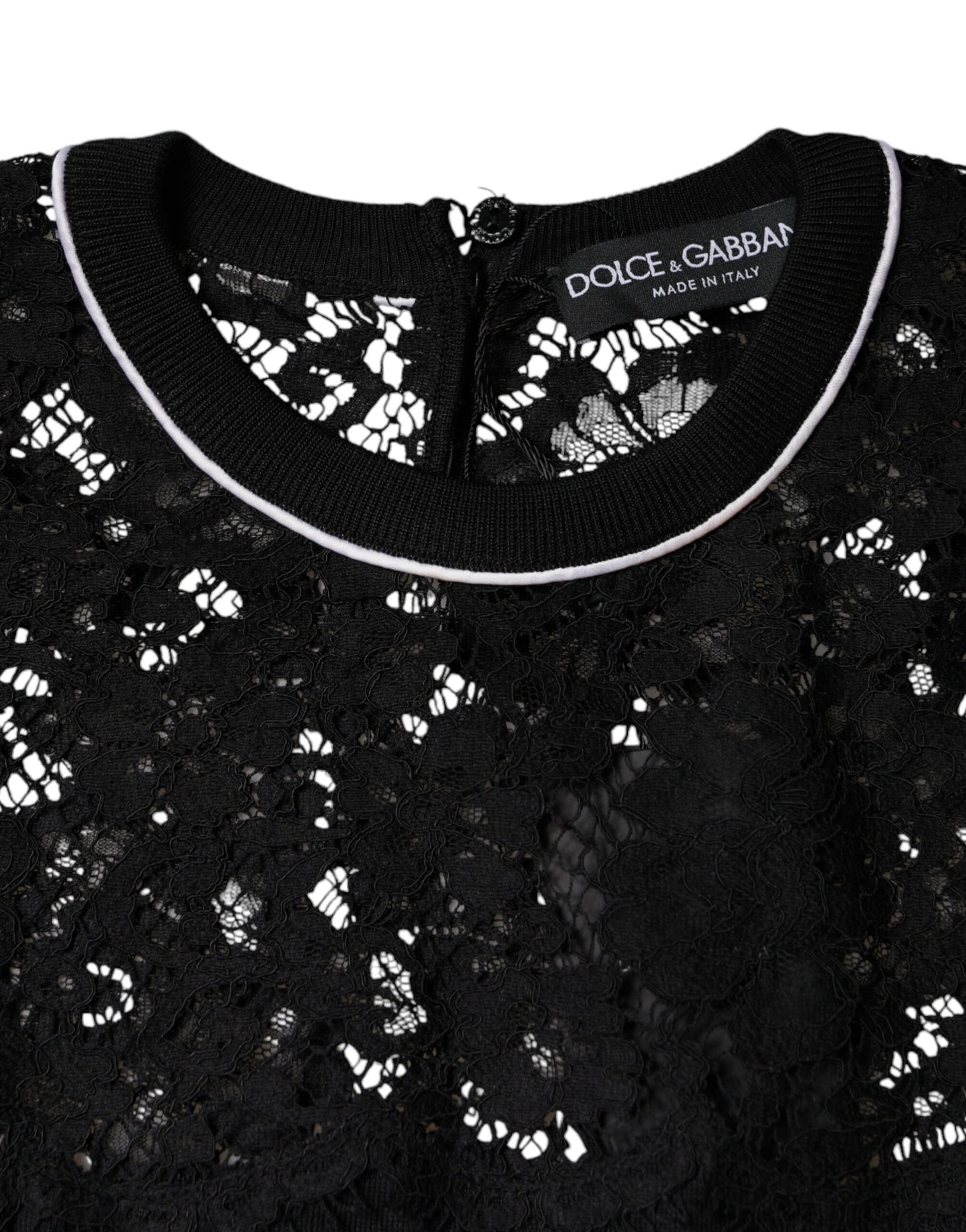 Blusa de seda con encaje floral negro