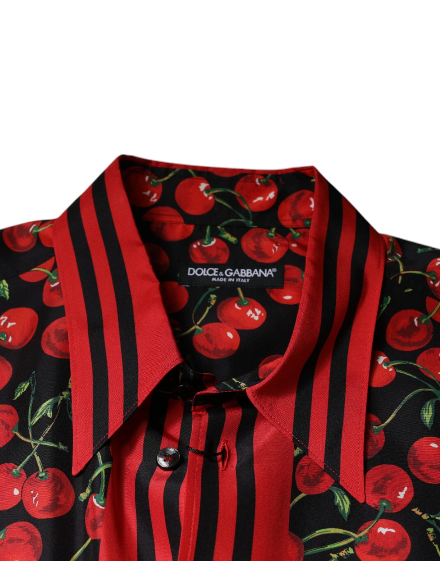 Camisa informal de seda con botones y color cereza negra