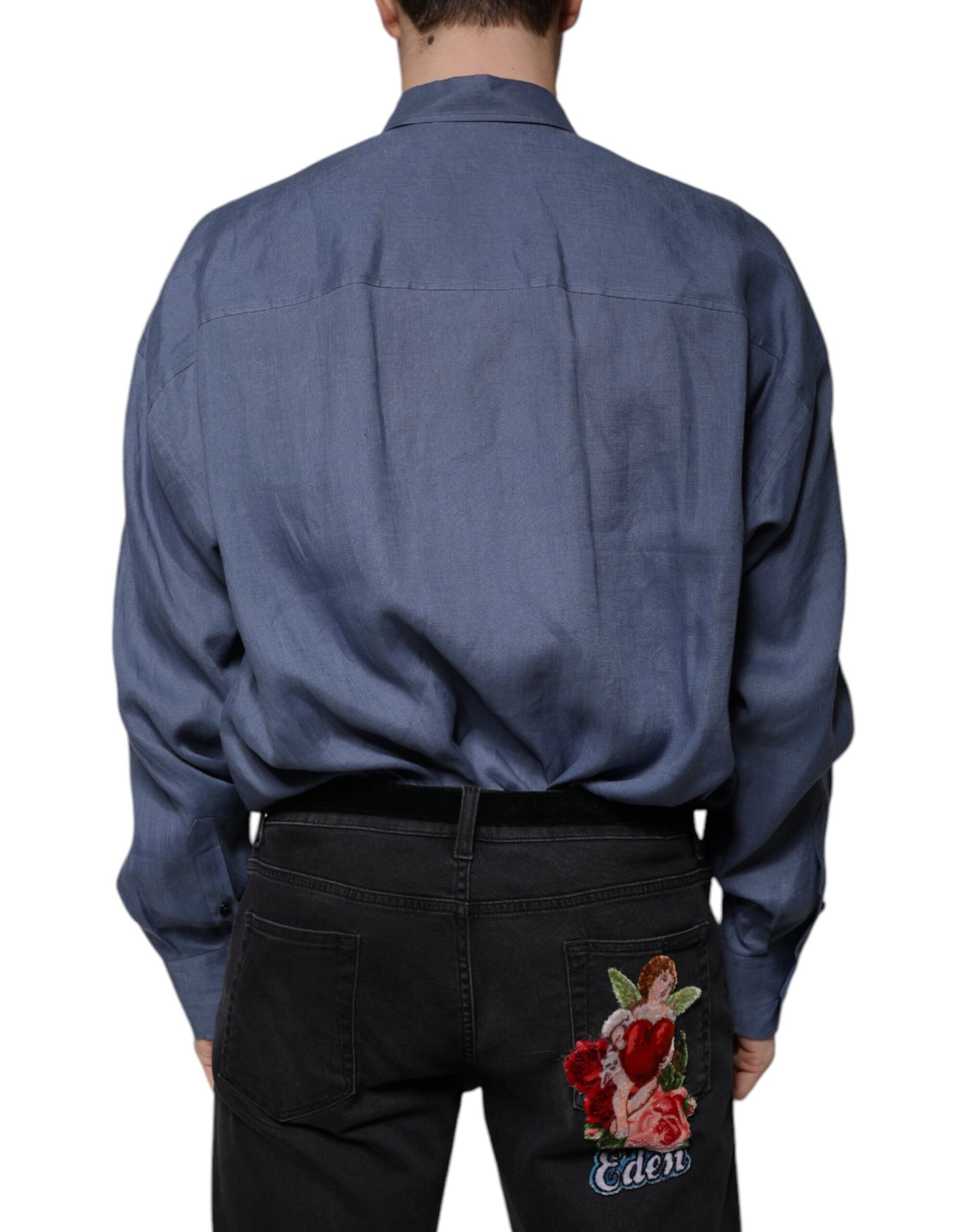 Camisa informal de manga larga con botones y logotipo azul