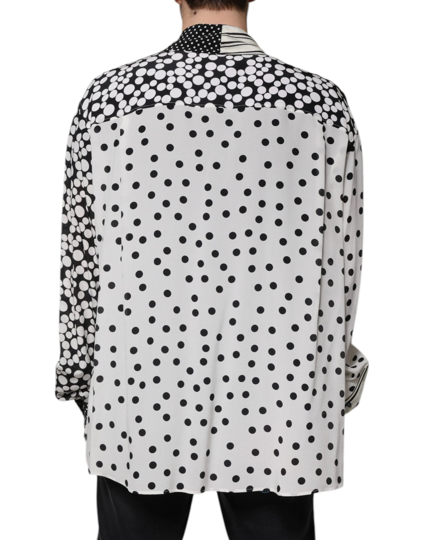 Chemise décontractée en soie à pois noirs et blancs pour homme