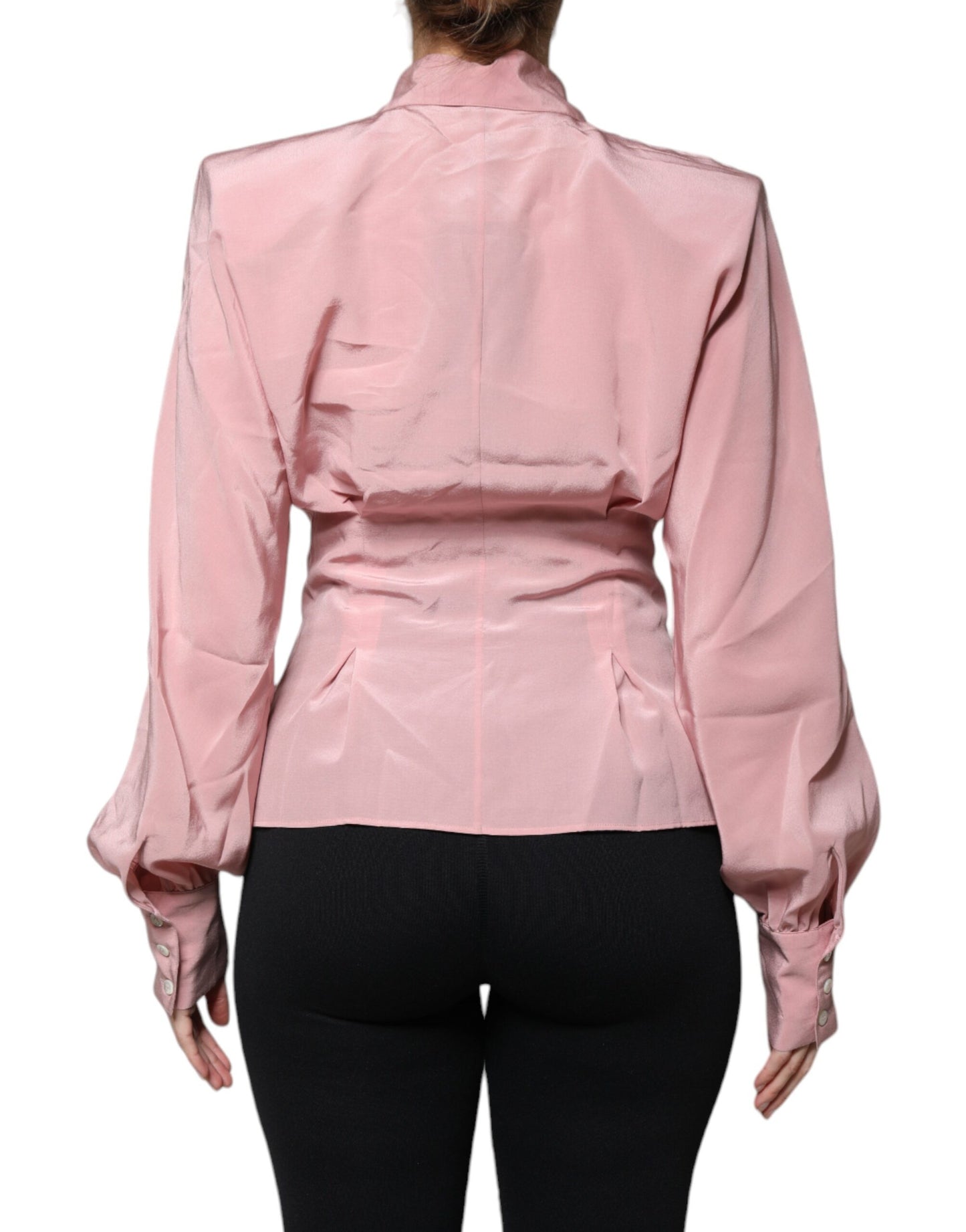 Blusa de algodón rosa con cuello y mangas largas
