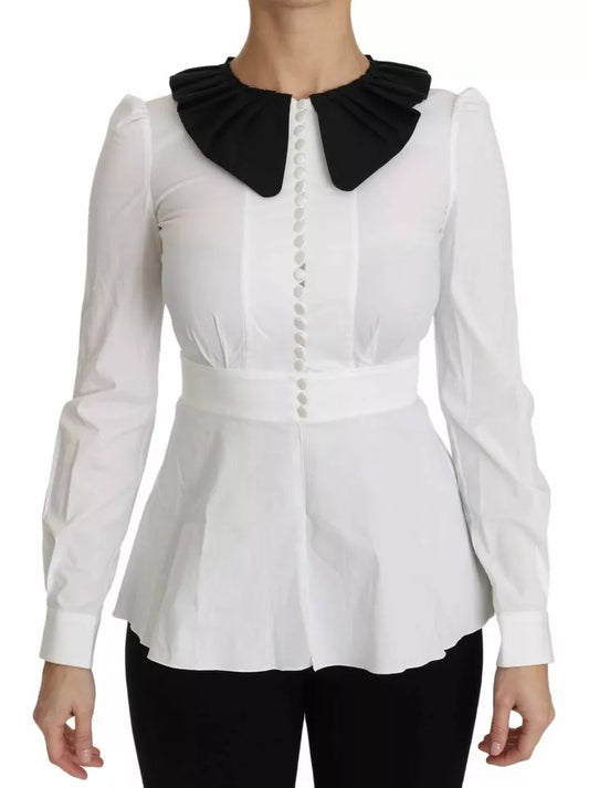 Camisa blusa con botones decorativos en blanco y negro