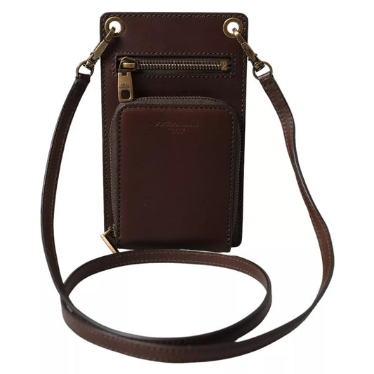 Cartera de piel de becerro marrón con cremallera y logotipo para llevar al hombro y al cuello