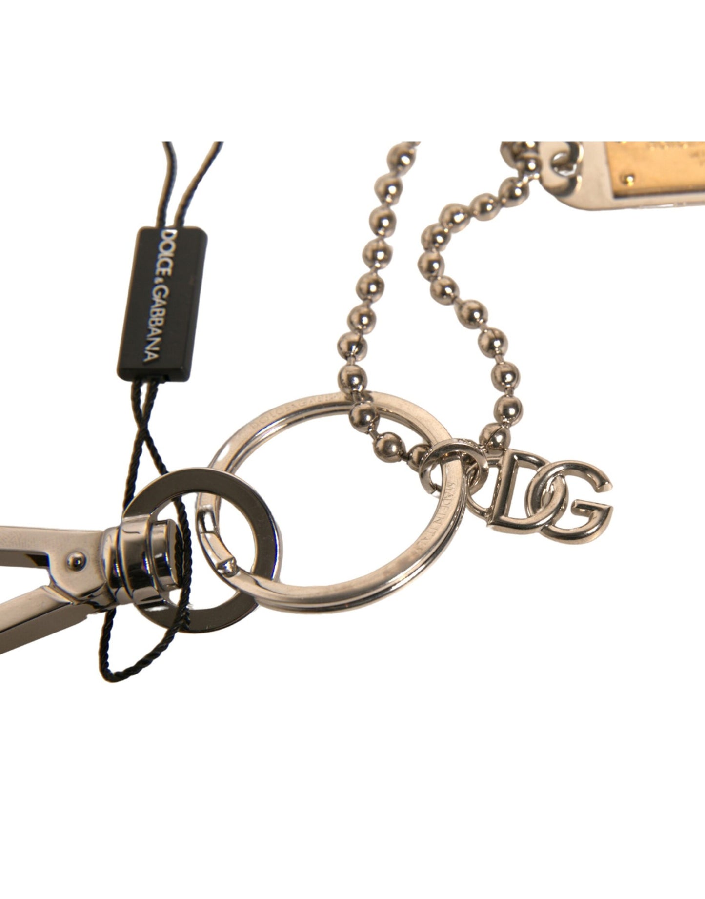 Llavero con placa de logotipo y cuentas de cadena de latón plateado