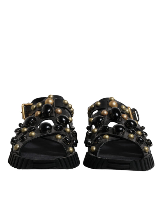 Sandales à enfiler cloutées en cuir noir