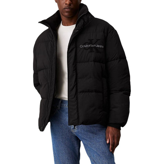 Chaquetas y abrigos de poliamida reciclada negra