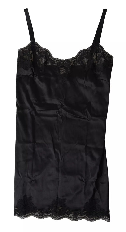 Camisola de seda con encaje negro para dormir