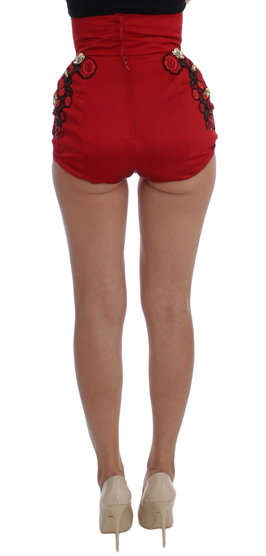 Pantalones cortos de seda roja con rosas de cristal 