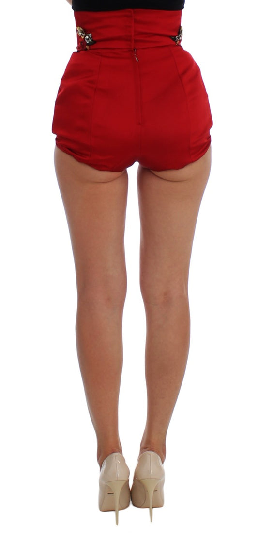 Pantalones cortos de seda roja con rosas de cristal 
