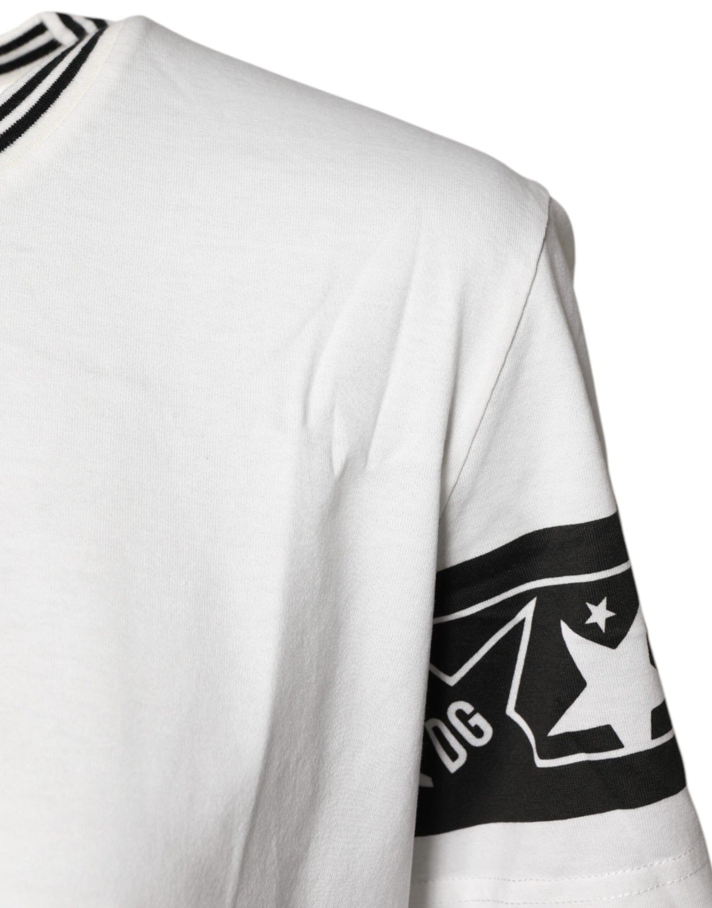 Camiseta blanca de algodón con cuello redondo #DGMillennials