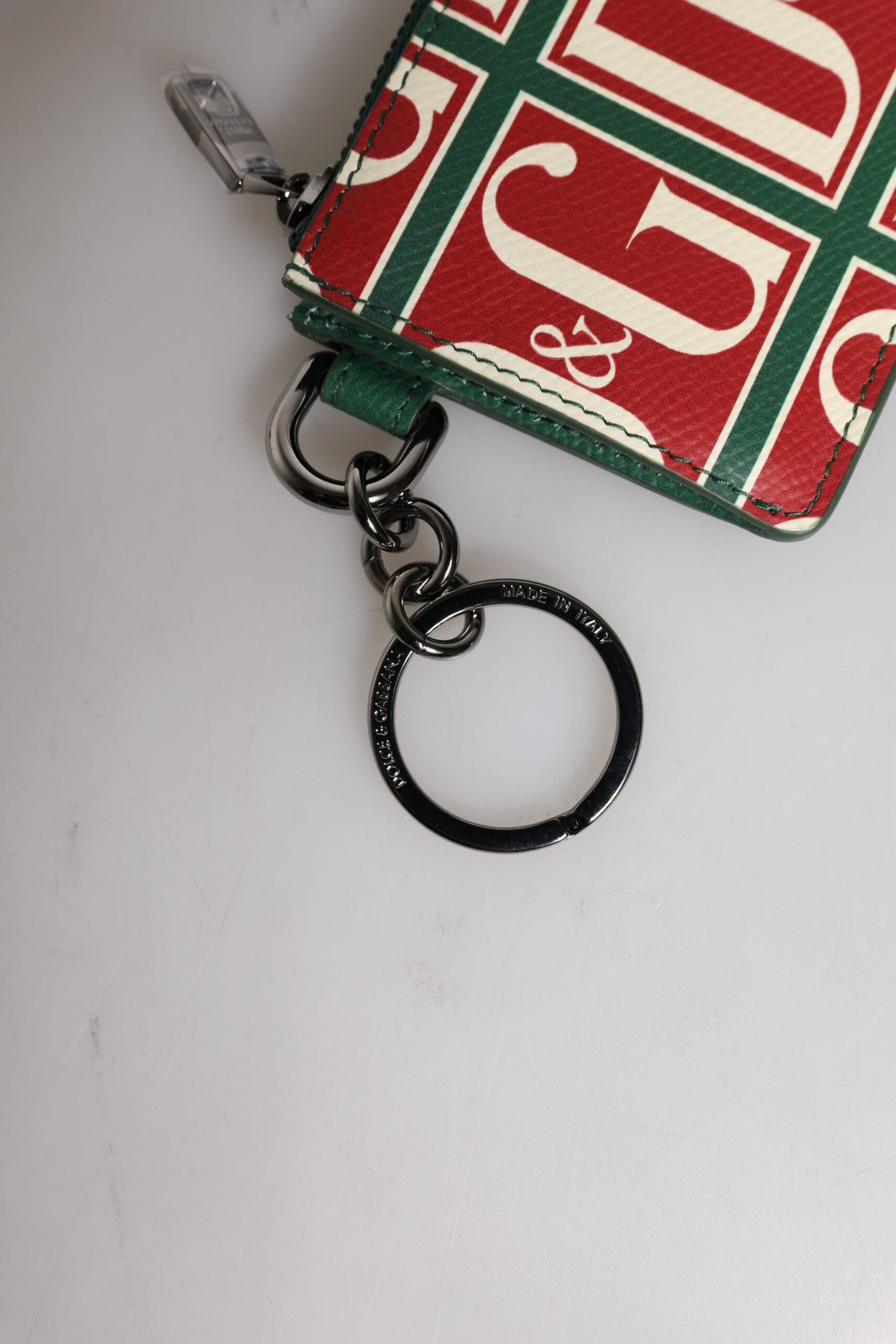 Portefeuille porte-cartes monogramme en cuir de veau vert avec logo imprimé