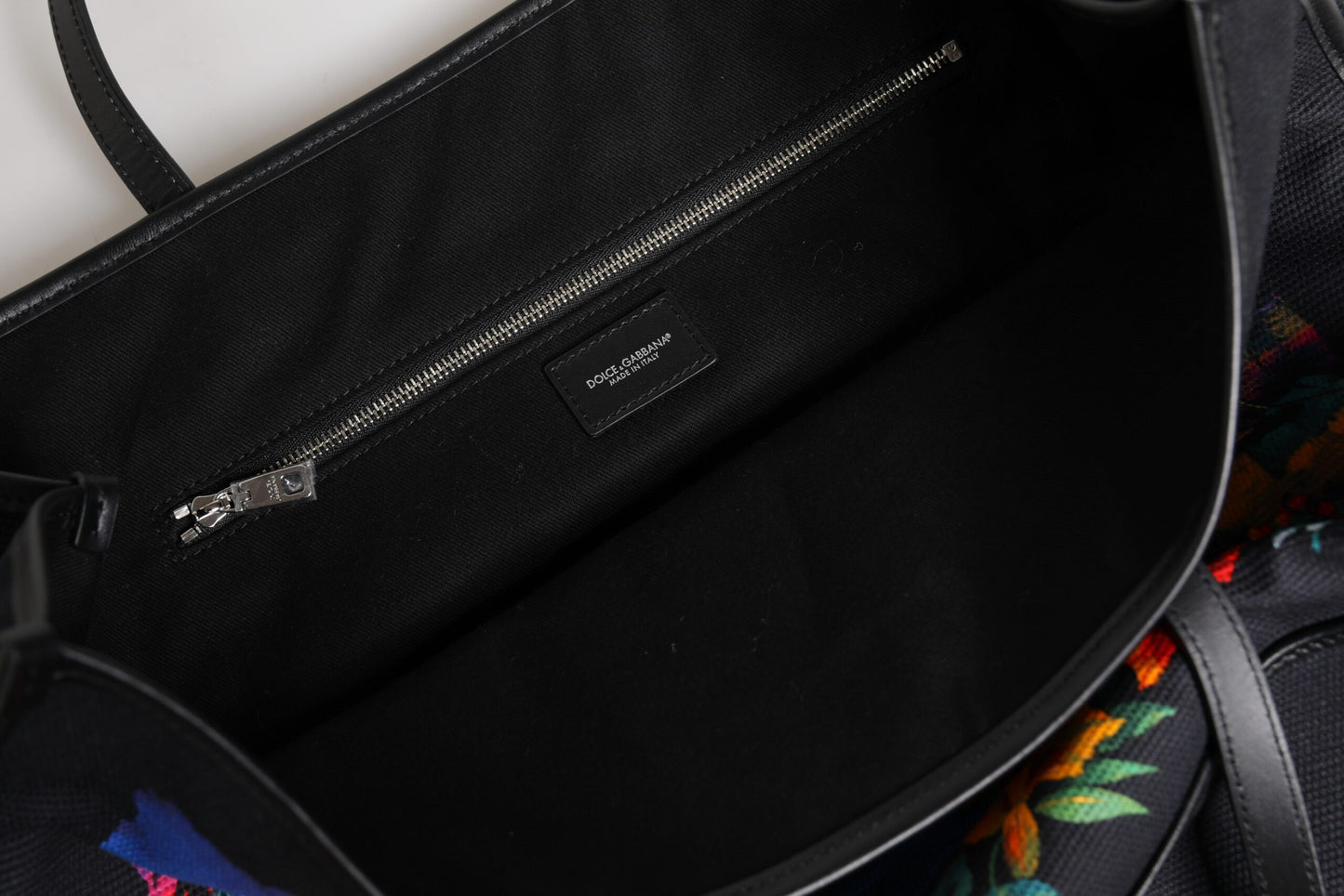 Bolsa de compras con asa superior y estampado gráfico multicolor