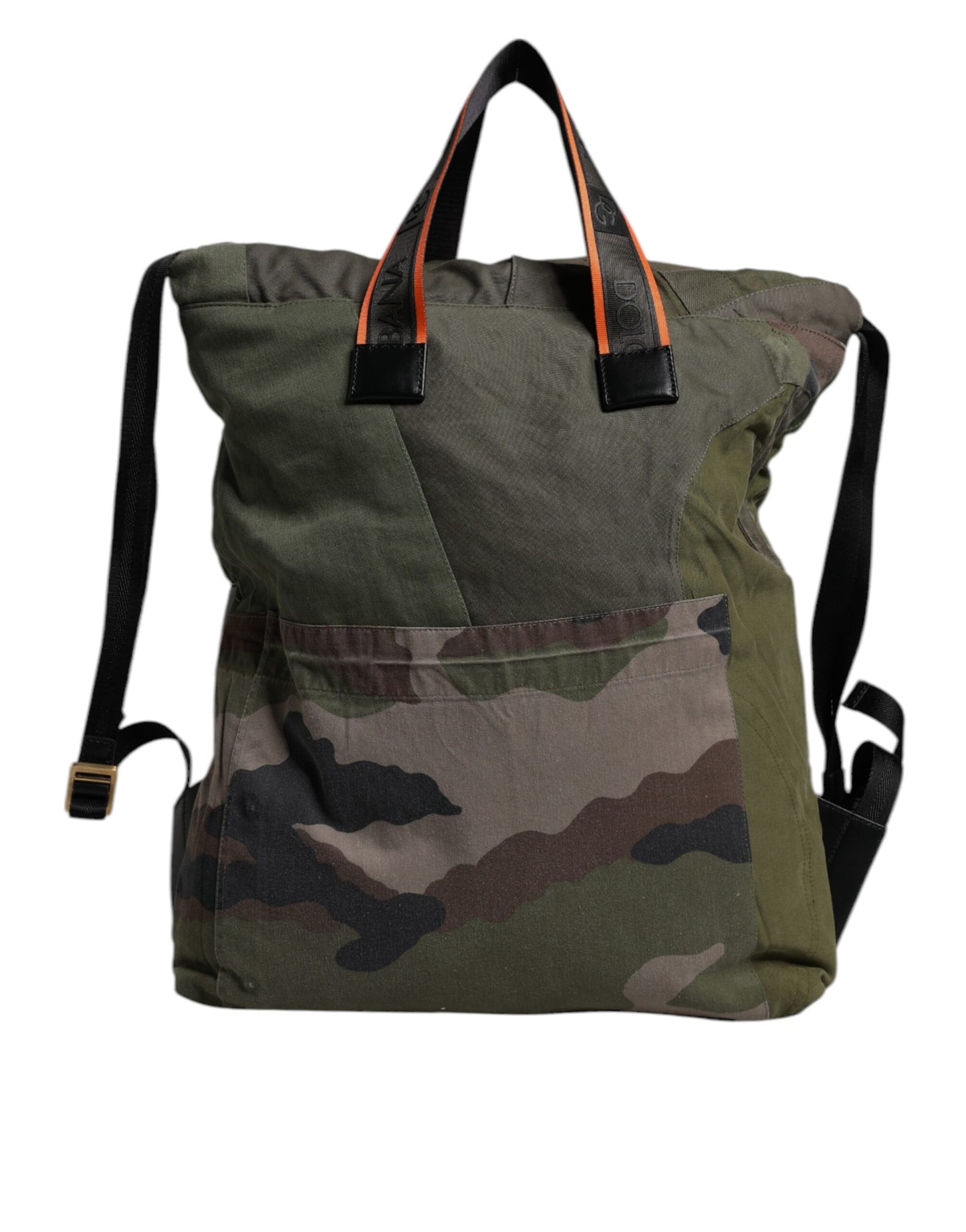 Mochila con parches de color verde militar