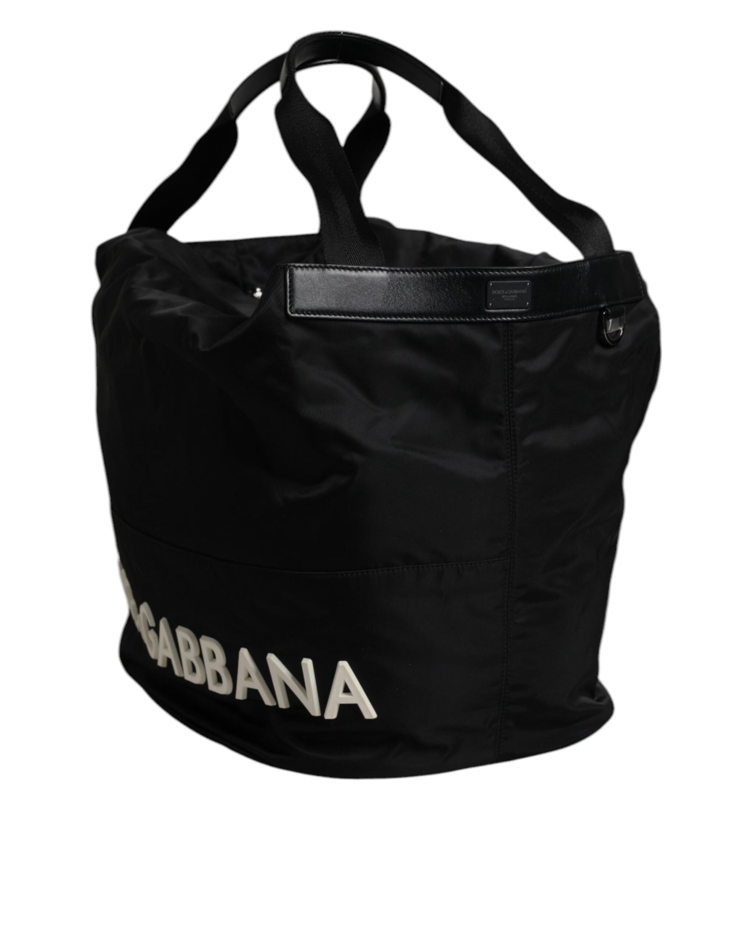 Bolso bandolera tipo cubo de nailon negro con logotipo icónico en blanco