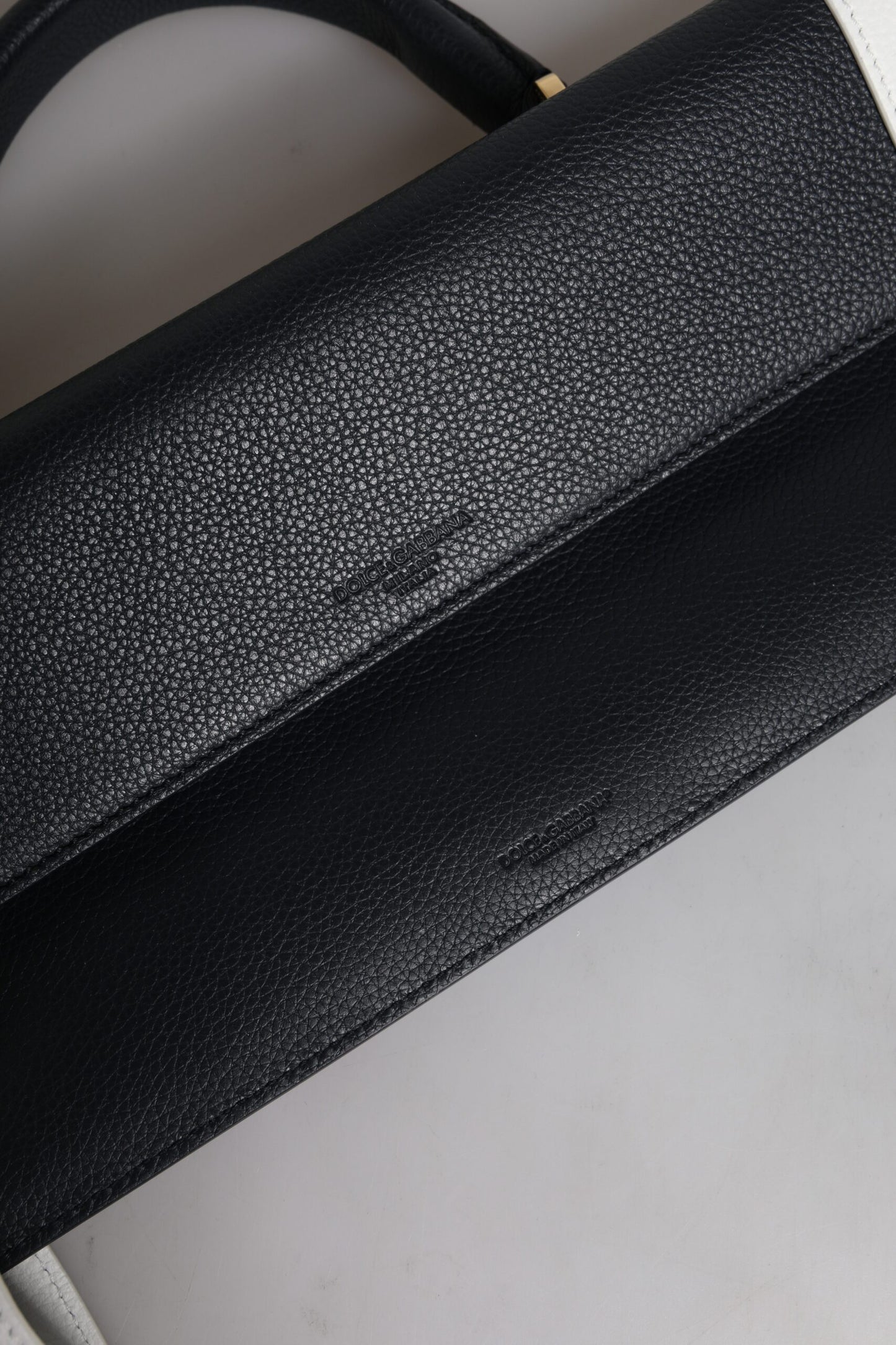 Bolso bandolera de piel de becerro azul y blanca