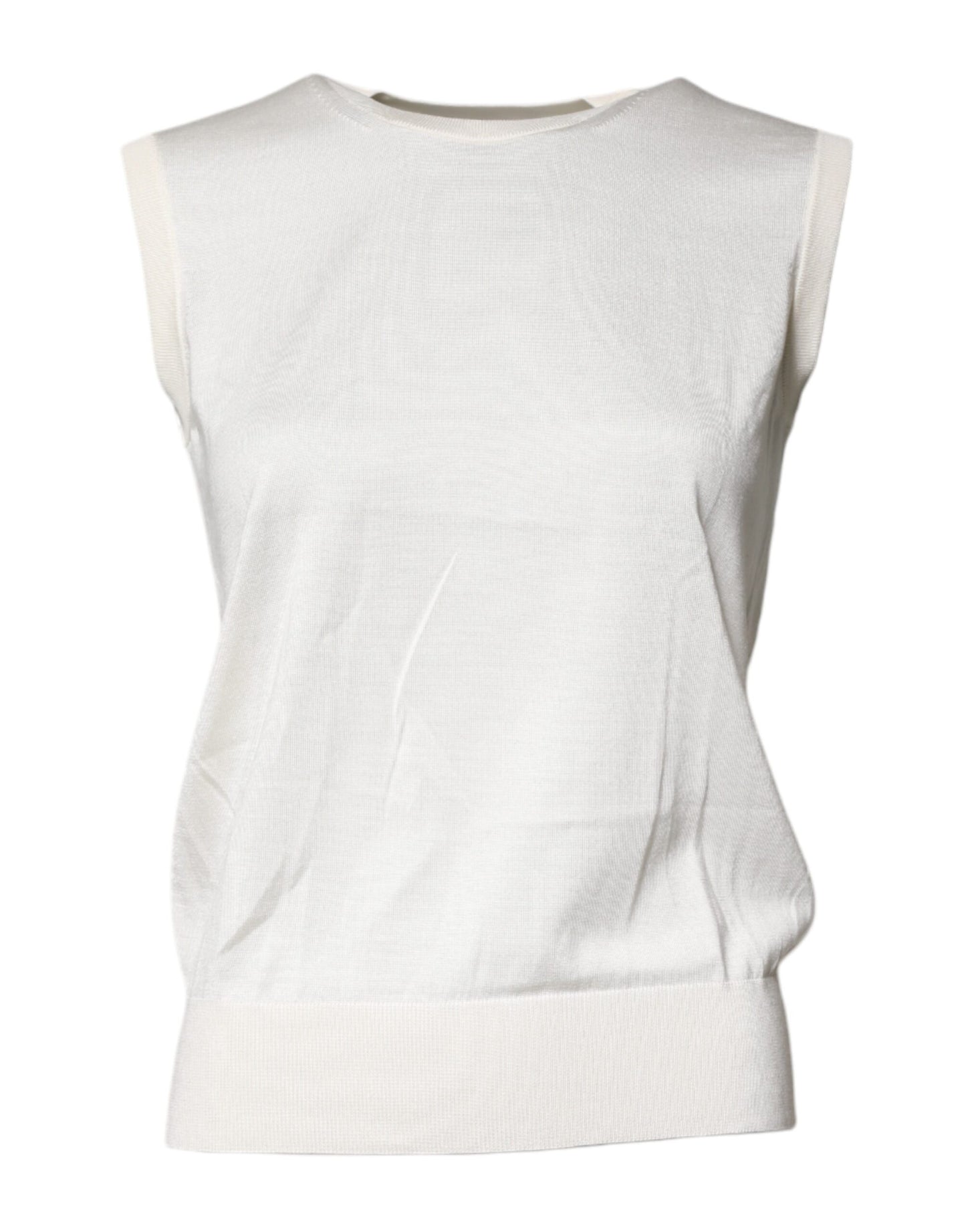 Camiseta sin mangas de seda color crema con cuello redondo