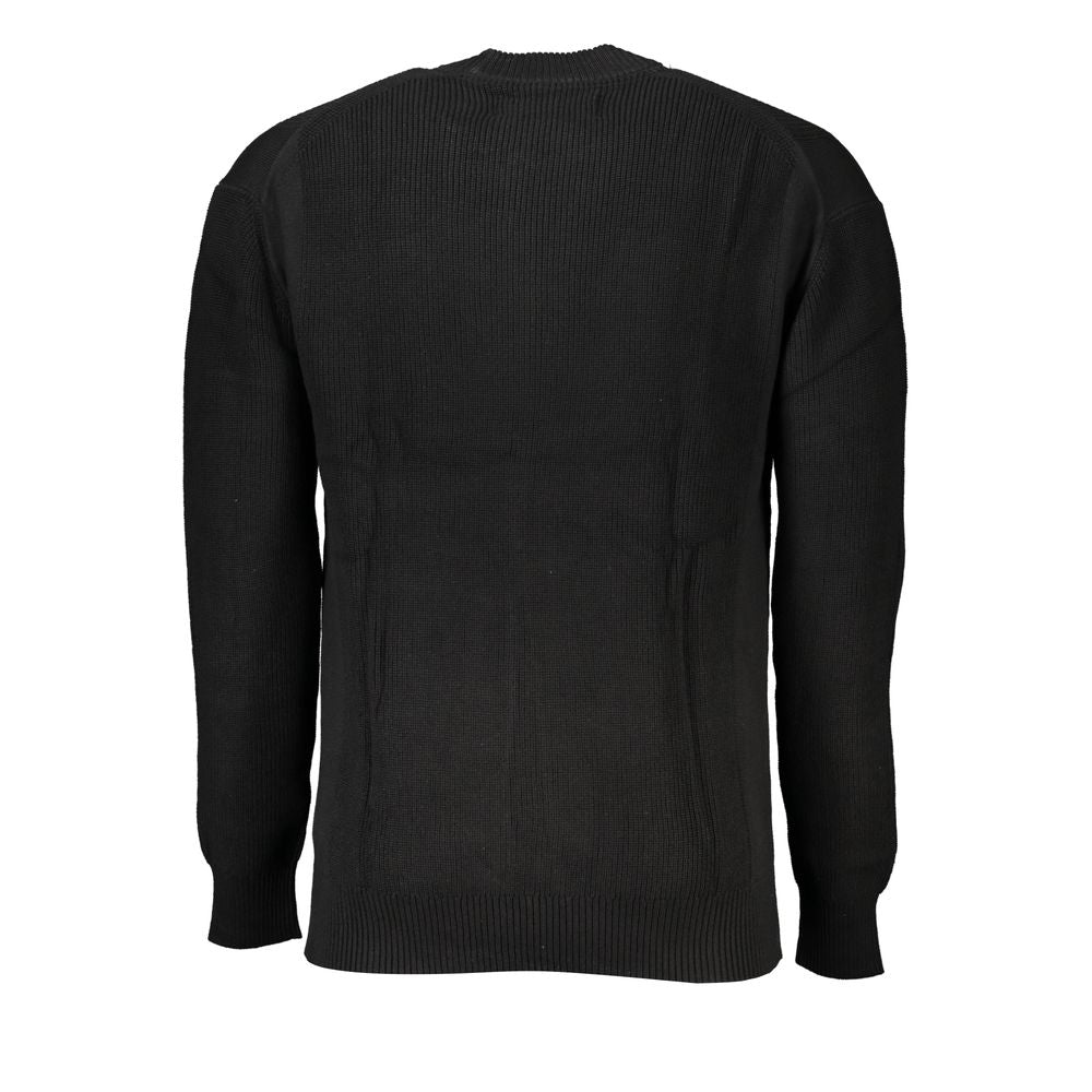 Pull ras du cou en coton élégant avec détails contrastés