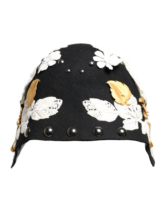 Sombrero cloche de lana negra con estampado floral blanco y hojas doradas