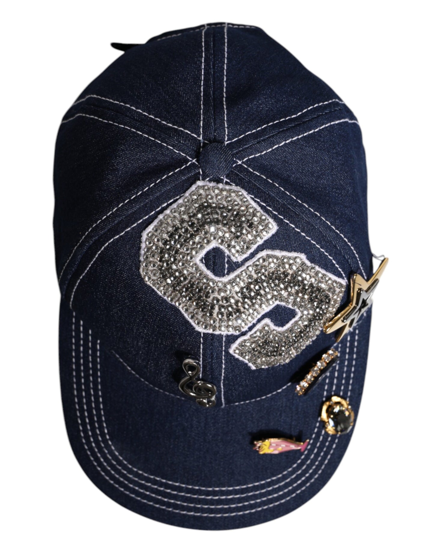 Gorra de béisbol con adornos de cristal azul