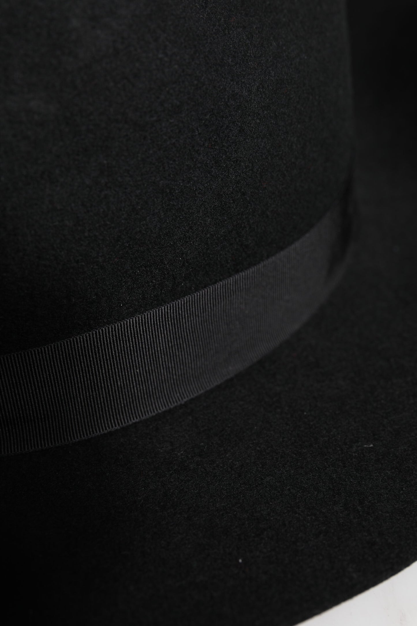 Chapeau Fedora Trilby noir à large bord