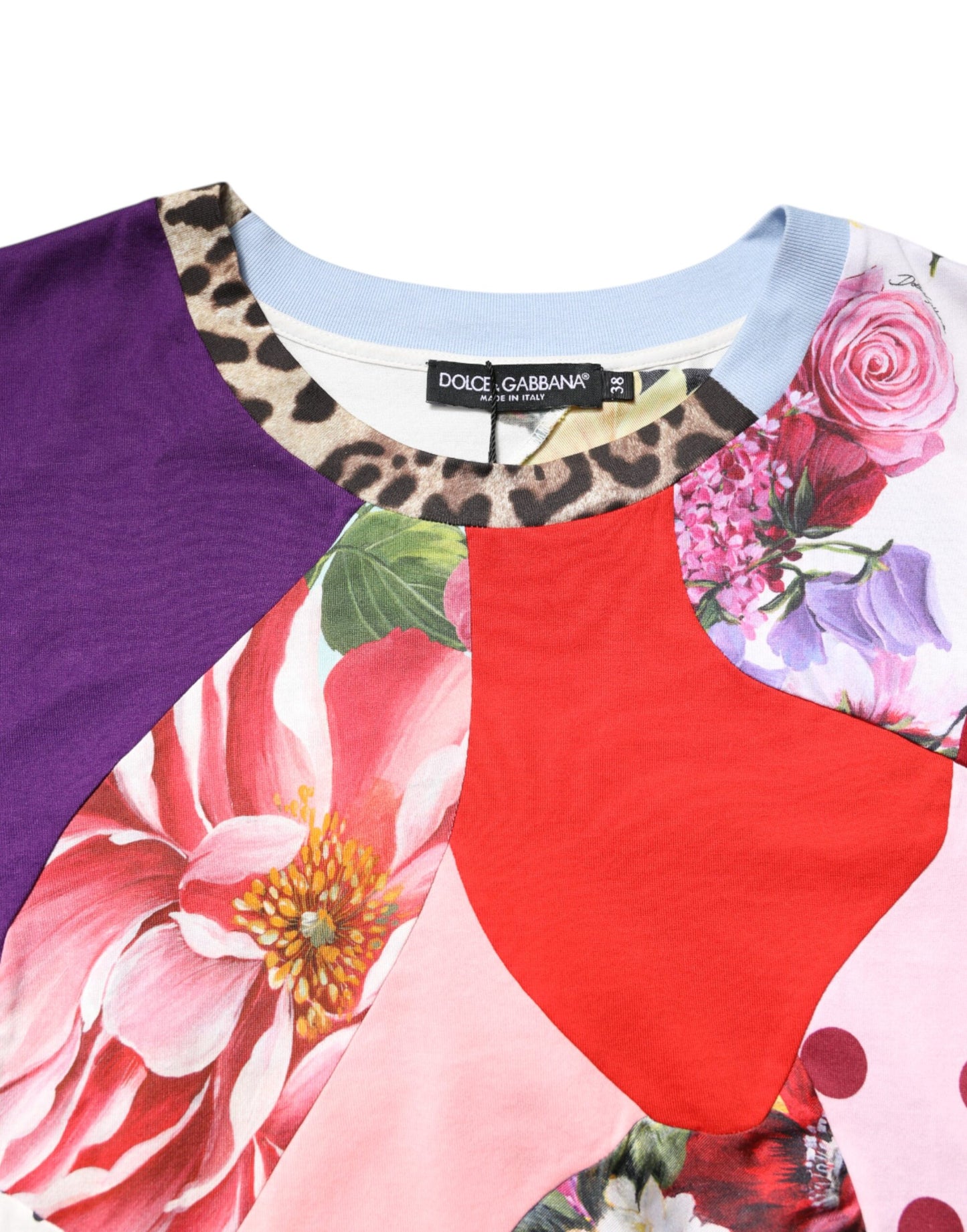 Blusa de manga corta con parches multicolor