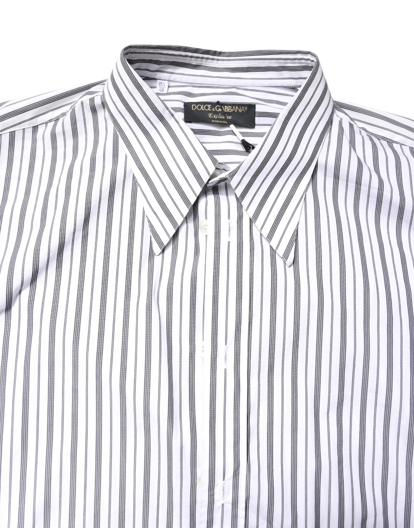 Camisa informal con botones y rayas blancas y negras