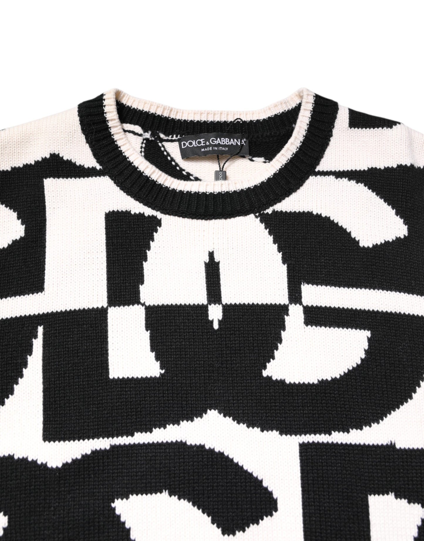 Pull en tricot noir et blanc avec logo imprimé