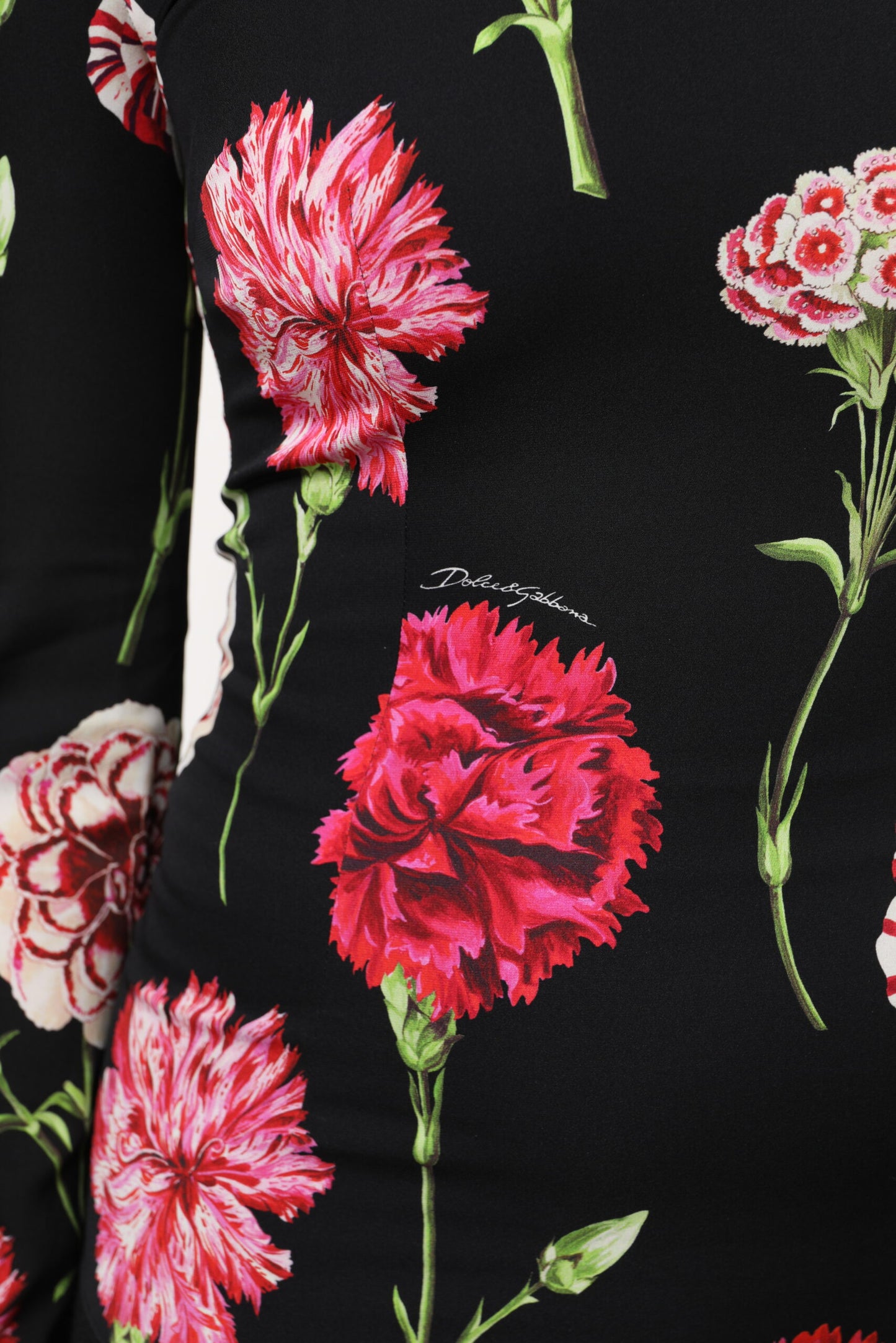 Blusa de manga larga con estampado floral negro para mujer