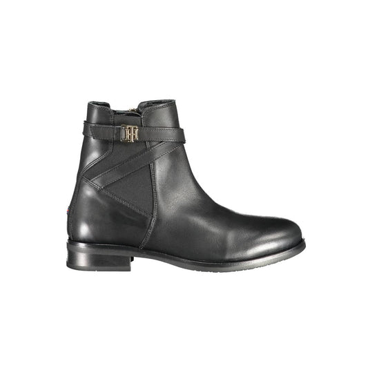 Bota de mujer de cuero negro