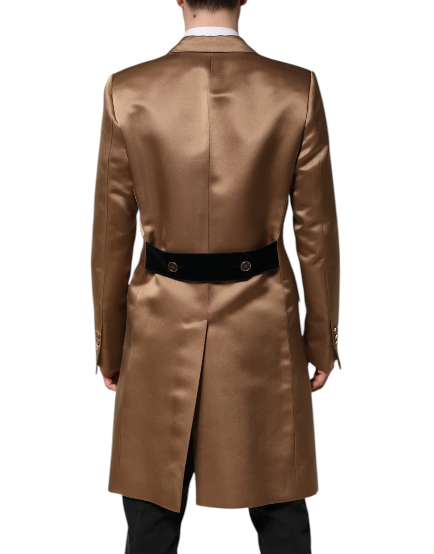 Chaqueta gabardina de seda marrón con botonadura sencilla