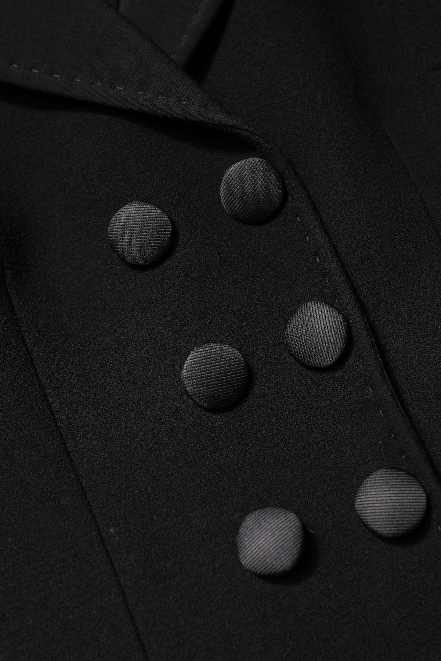 Chaqueta cruzada de lana negra
