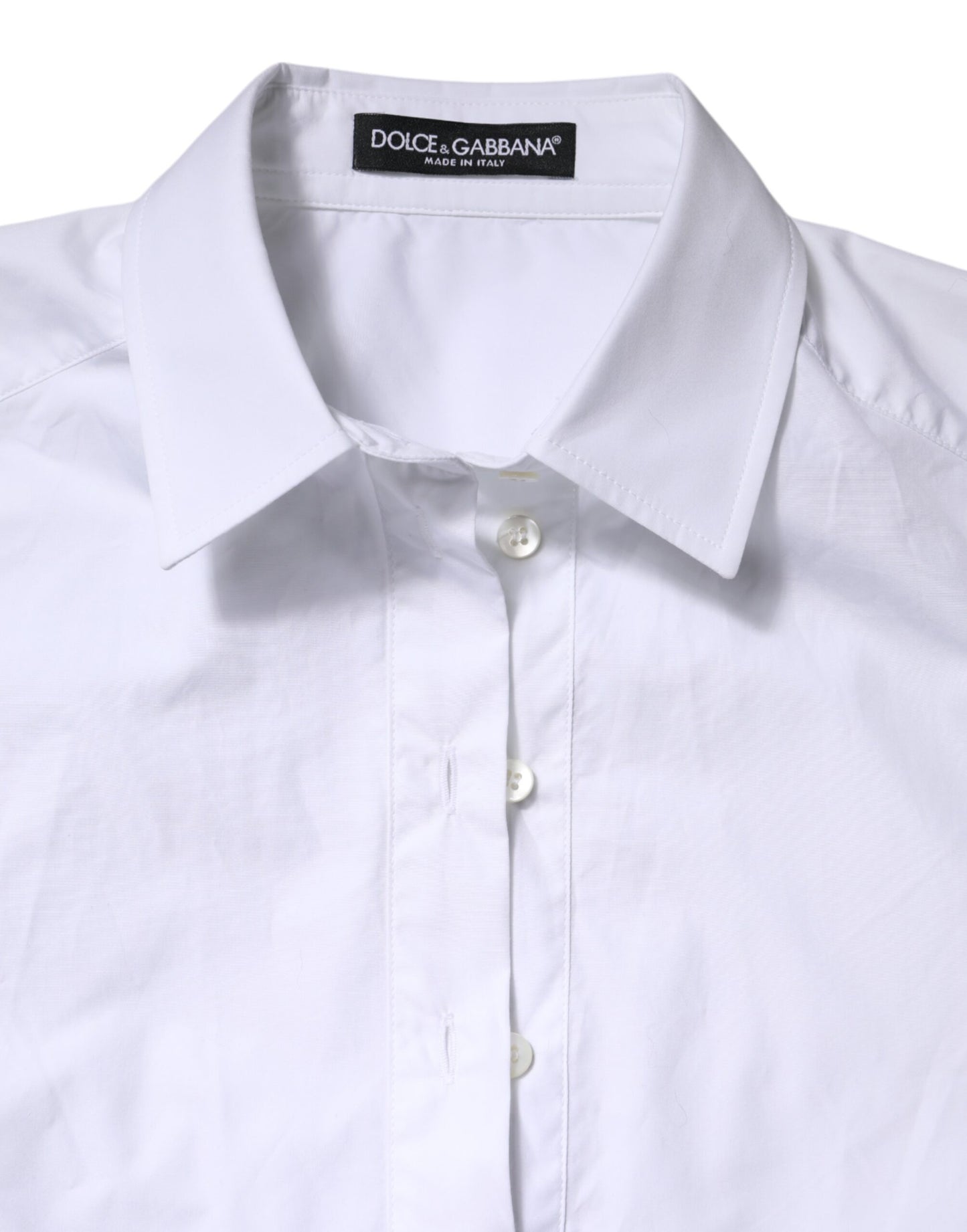 Polo de algodón blanco de manga corta con cuello