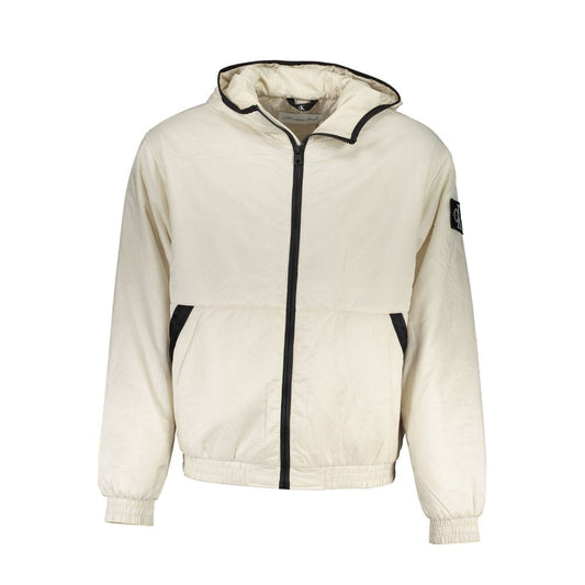 Elegante chaqueta beige con capucha: prenda de abrigo atemporal