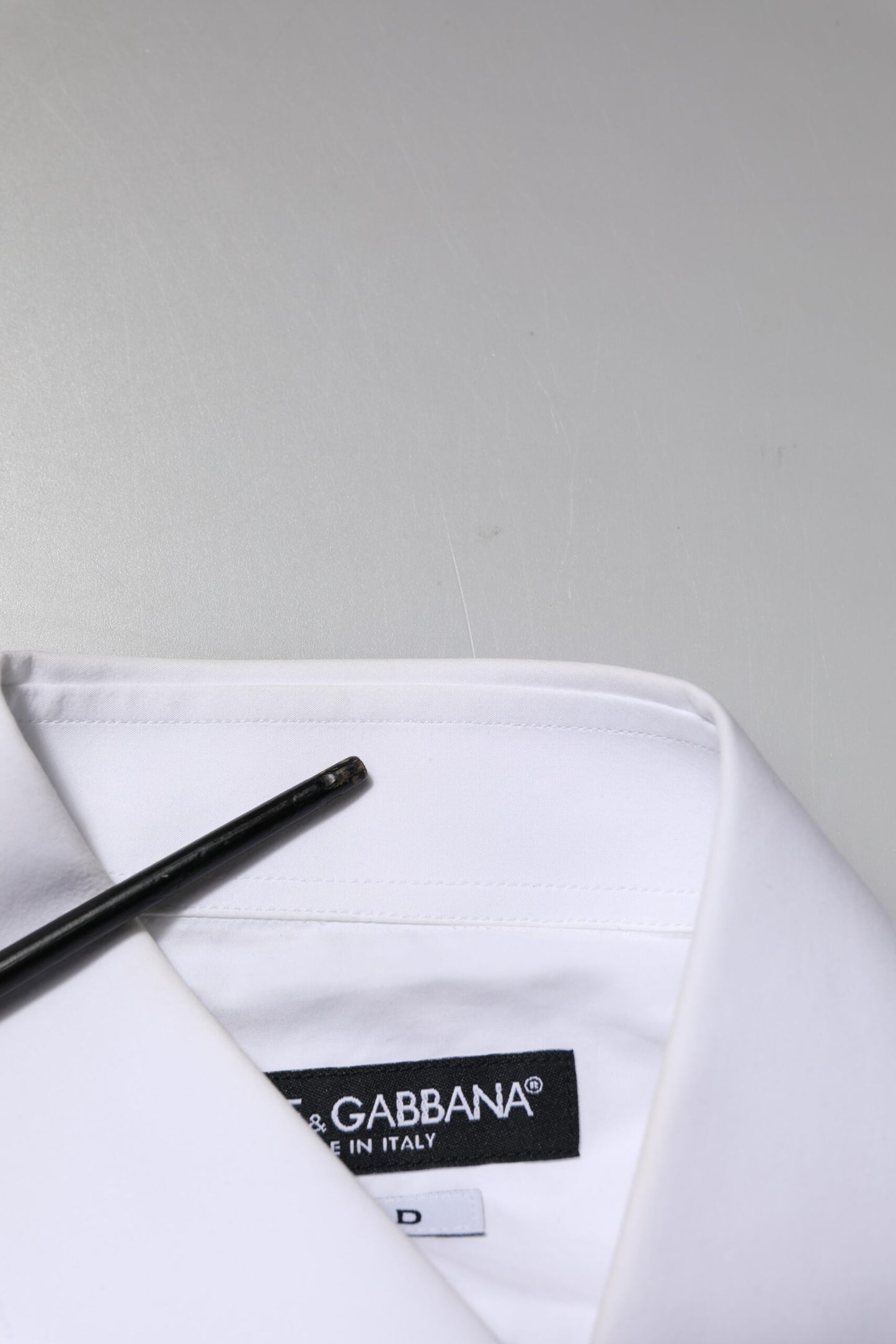 Camisa formal de manga larga de algodón blanco dorado