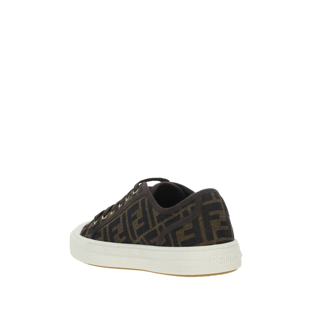 Zapatillas monocromáticas