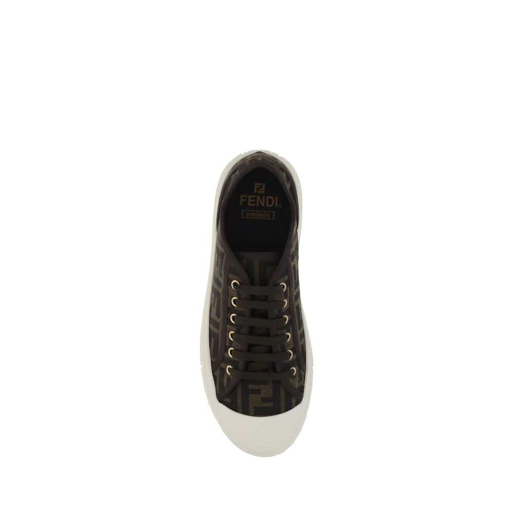 Zapatillas monocromáticas
